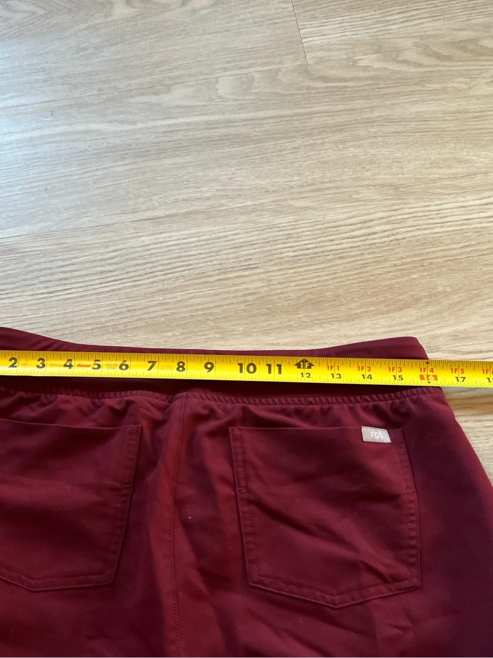 FIGS Men’s  M Utility Jogger Scrub Pant Drawstring Waist  Burgundy